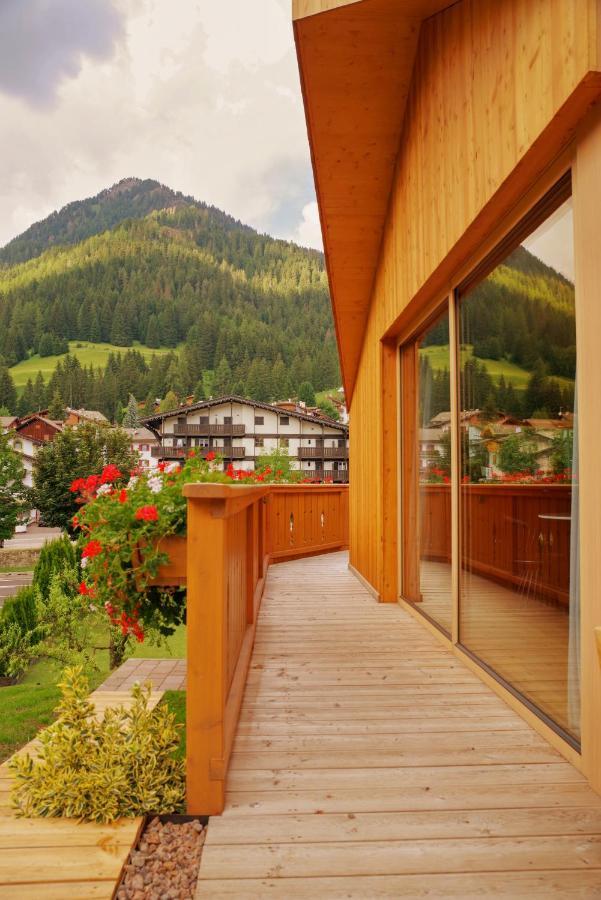 Chalet La Ciaseta Pozza di Fassa Eksteriør bilde